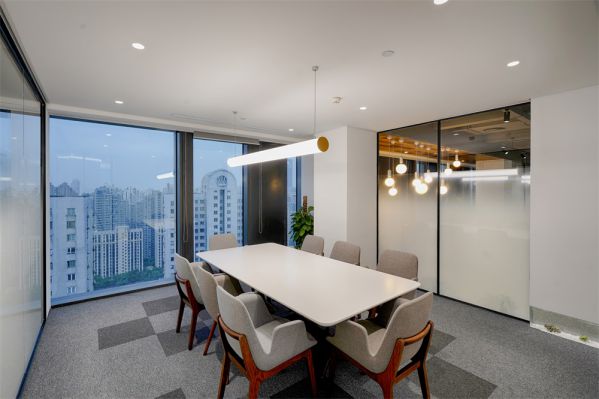 微型企業(yè)采取的辦公室設(shè)計的極簡風(fēng)格模式